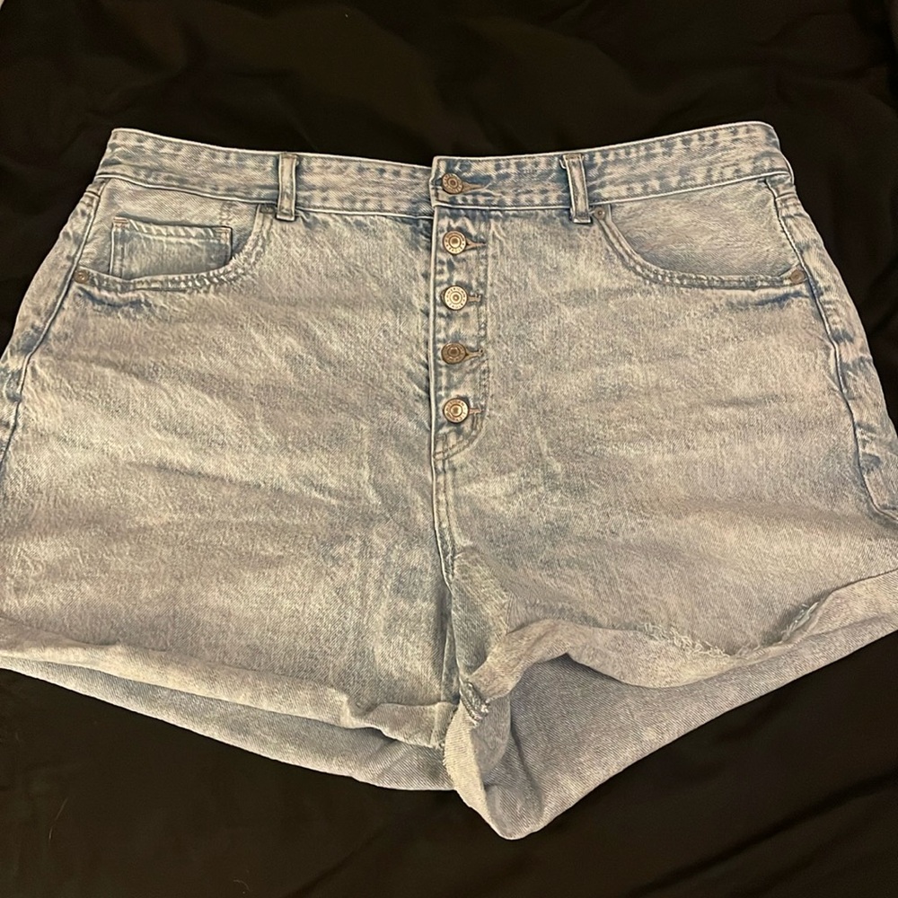 American Eagle Mom Short - Sz 20